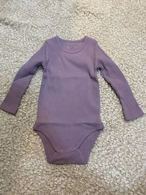 Ribbed Long-Sleeve Baby One-Piece Bodysuit in Lavender